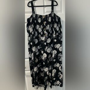 Women’s Floral Black and White romper jumpsuit size 3X